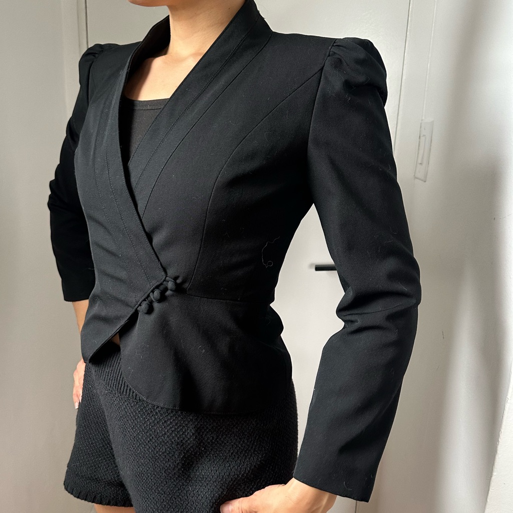 Nordstrom Black V Neck Wrap Button Short Blazer